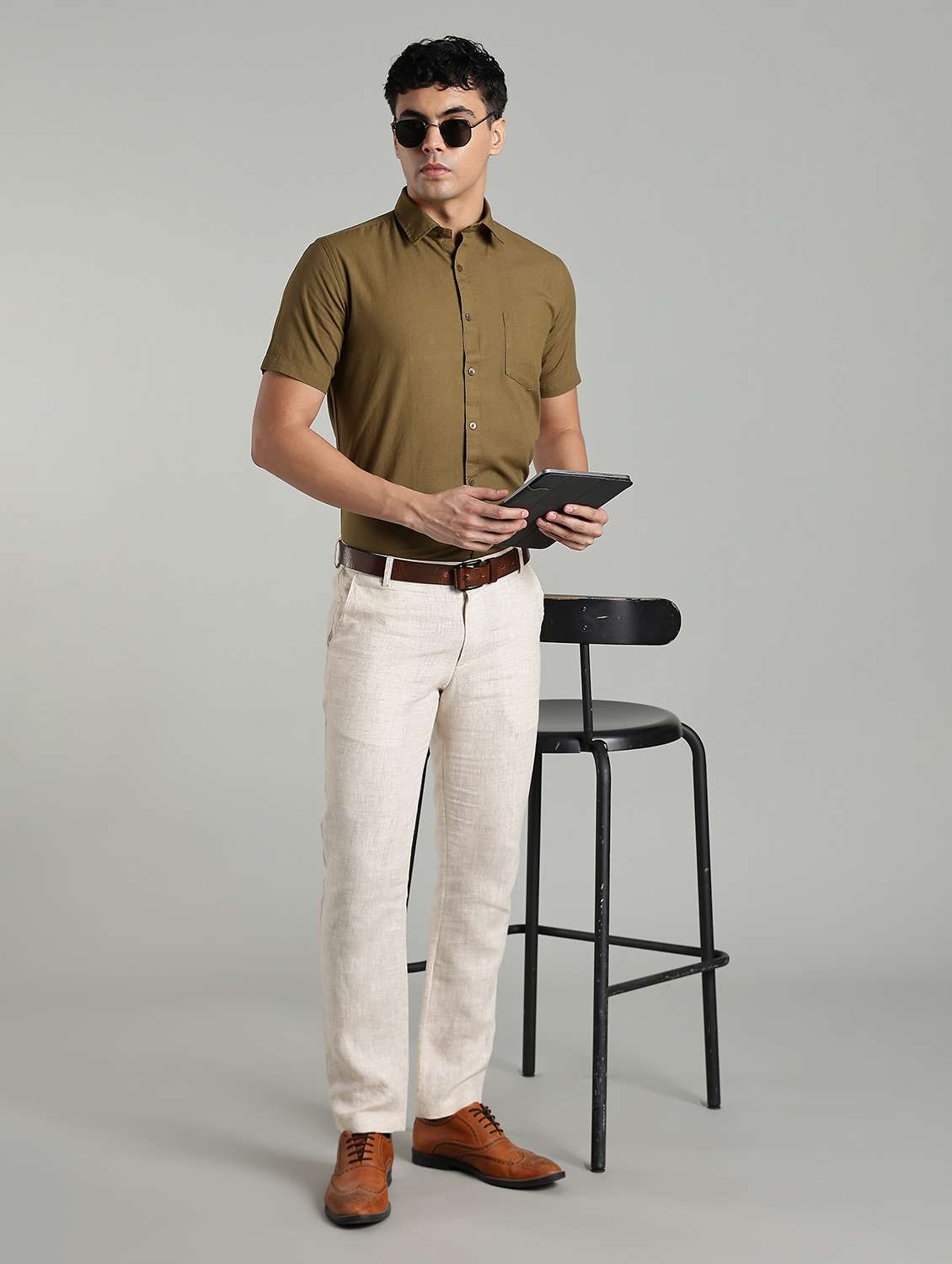 Men Solid Short Sleeve Slim Fit Formal Shirt - 22502801 -  Standard Image - 5