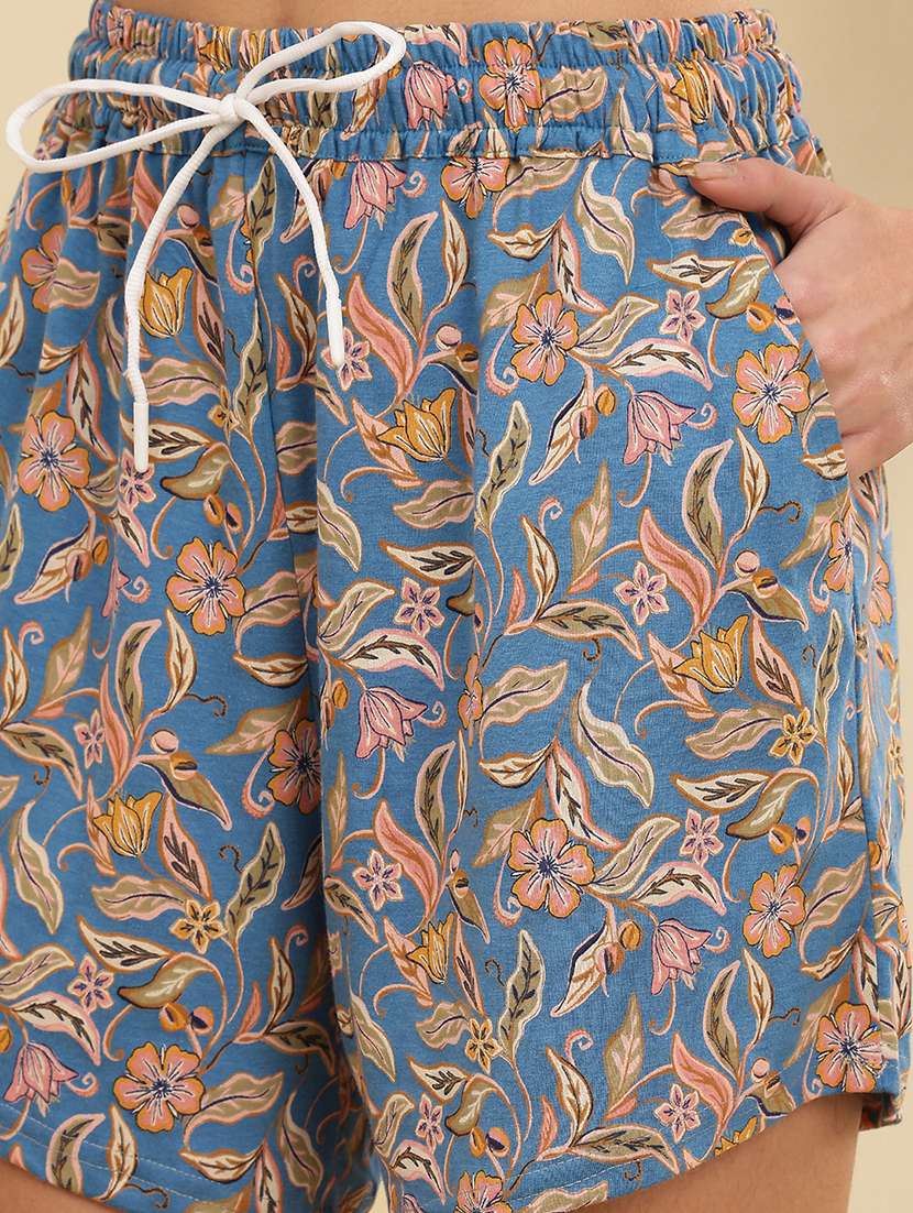 women pack of 2 printed mid rise shorts  - 22502806 -  Standard Image - 3