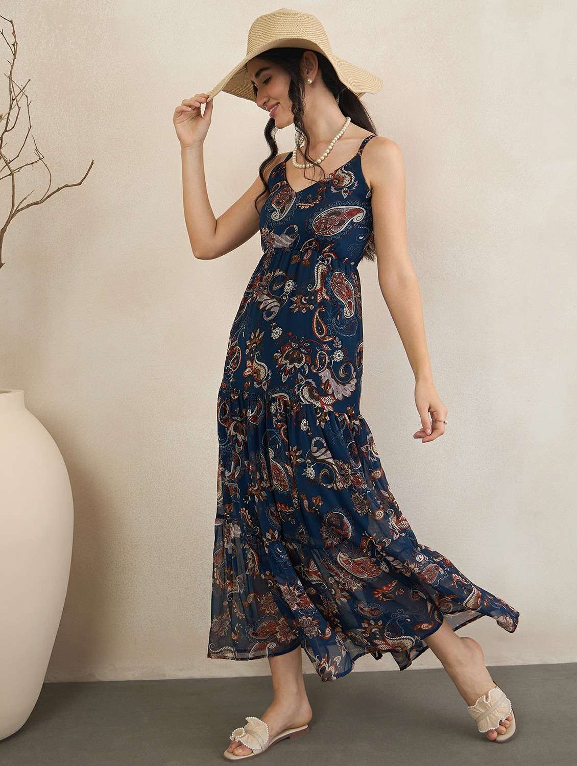 women printed sleeveless tiered maxi dress