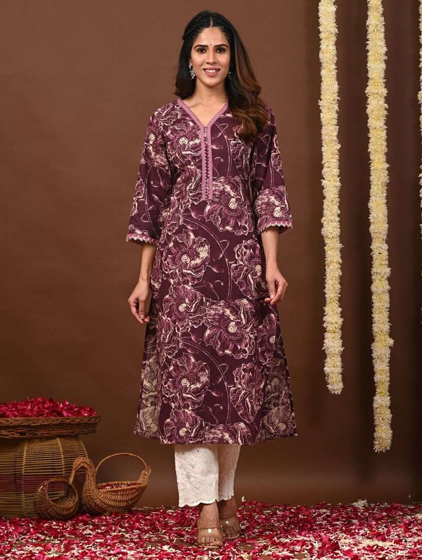 women printed three quarter sleeve straight kurta