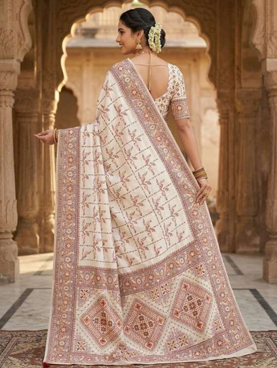 women self design bordered saree with blouse - 22503047 -  Standard Image - 3