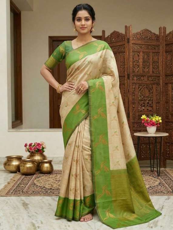 women self design banarasi saree with blouse