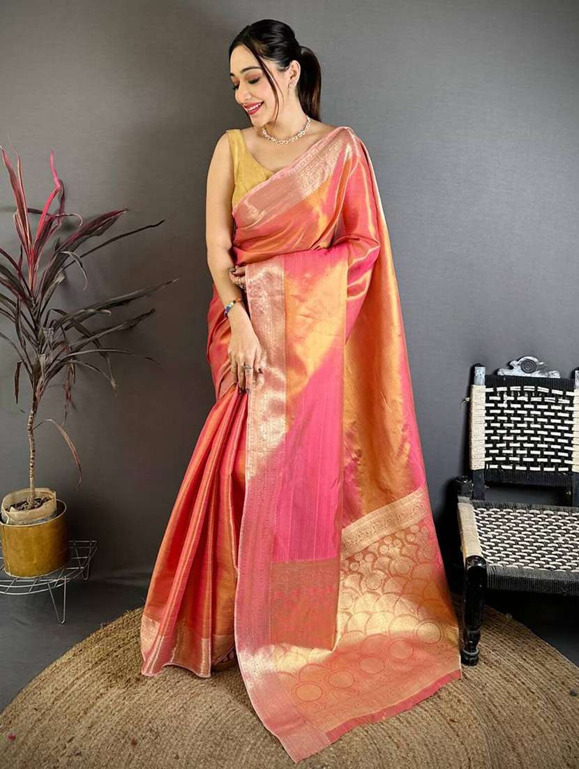 women solid with bordered saree with blouse