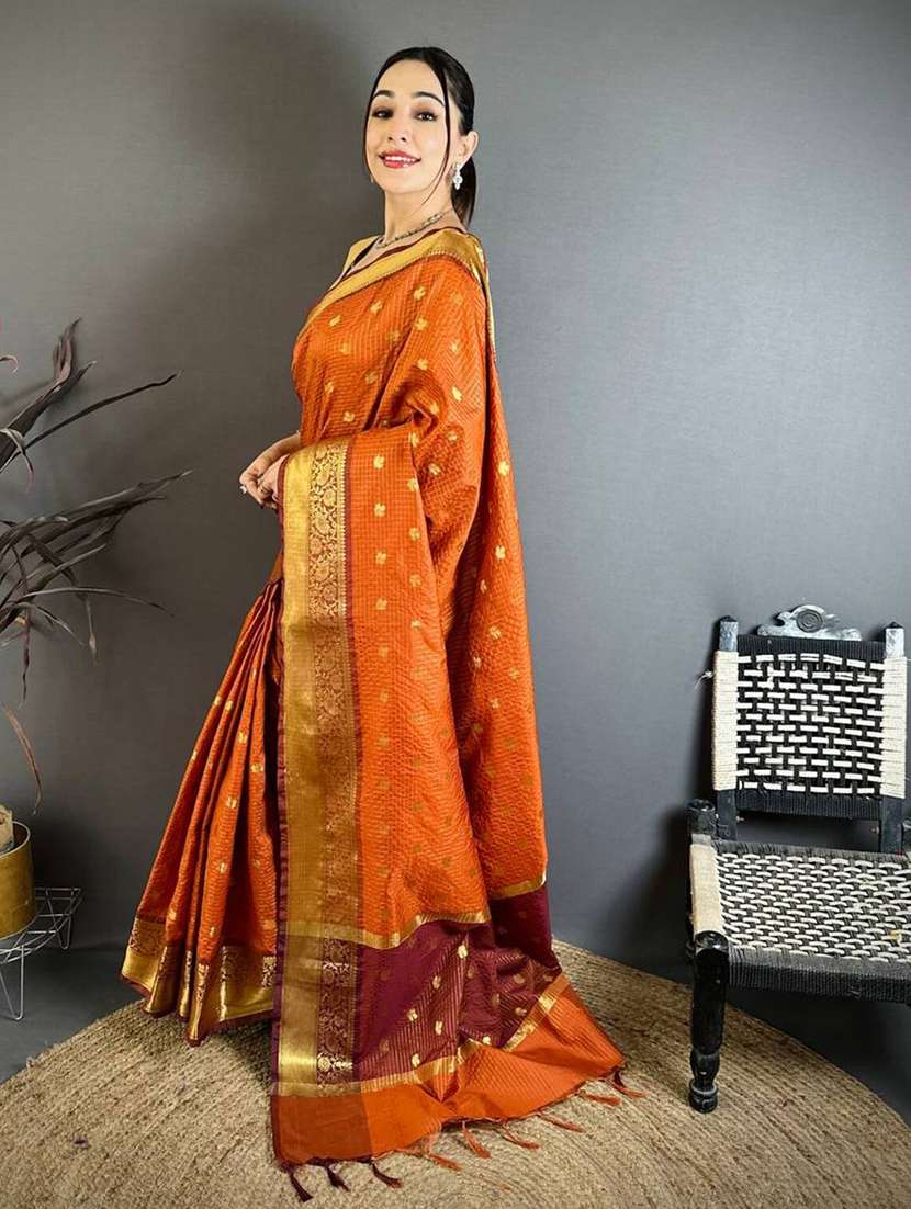 women self design bordered saree with blouse - 22503104 -  Standard Image - 3