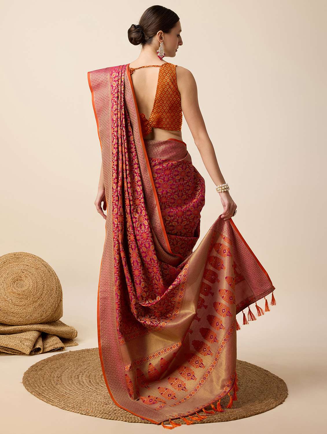 women self design banarasi saree with blouse - 22503180 -  Standard Image - 3