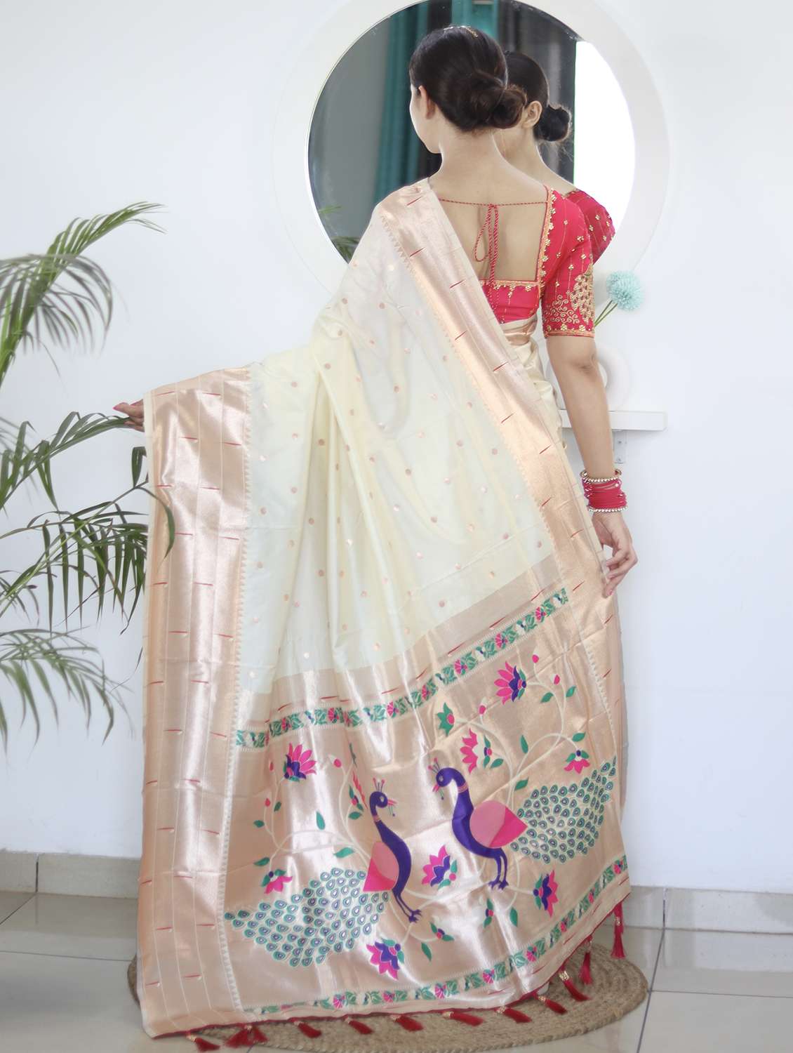 women self design paithani saree with blouse - 22503235 -  Standard Image - 3
