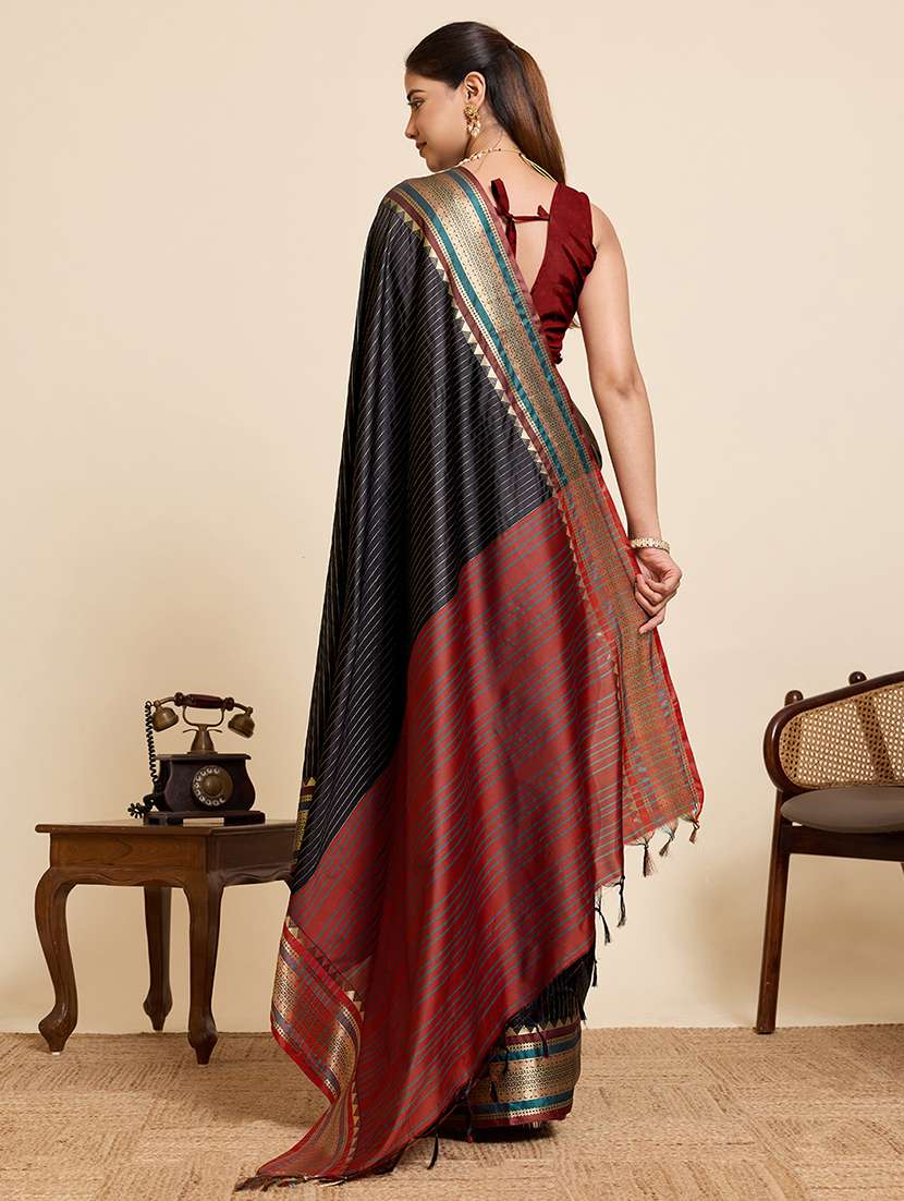 women striped bordered saree with blouse - 22503258 -  Standard Image - 3
