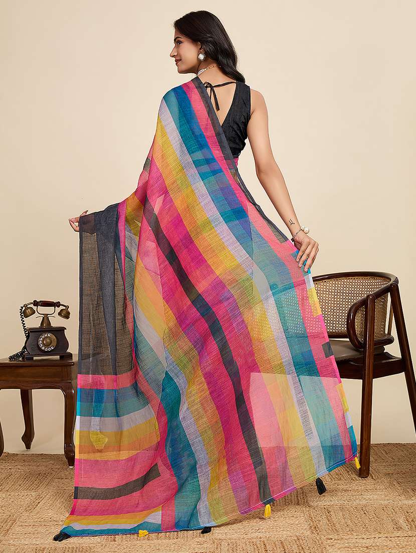 women printed casual wear saree with blouse - 22503287 -  Standard Image - 3