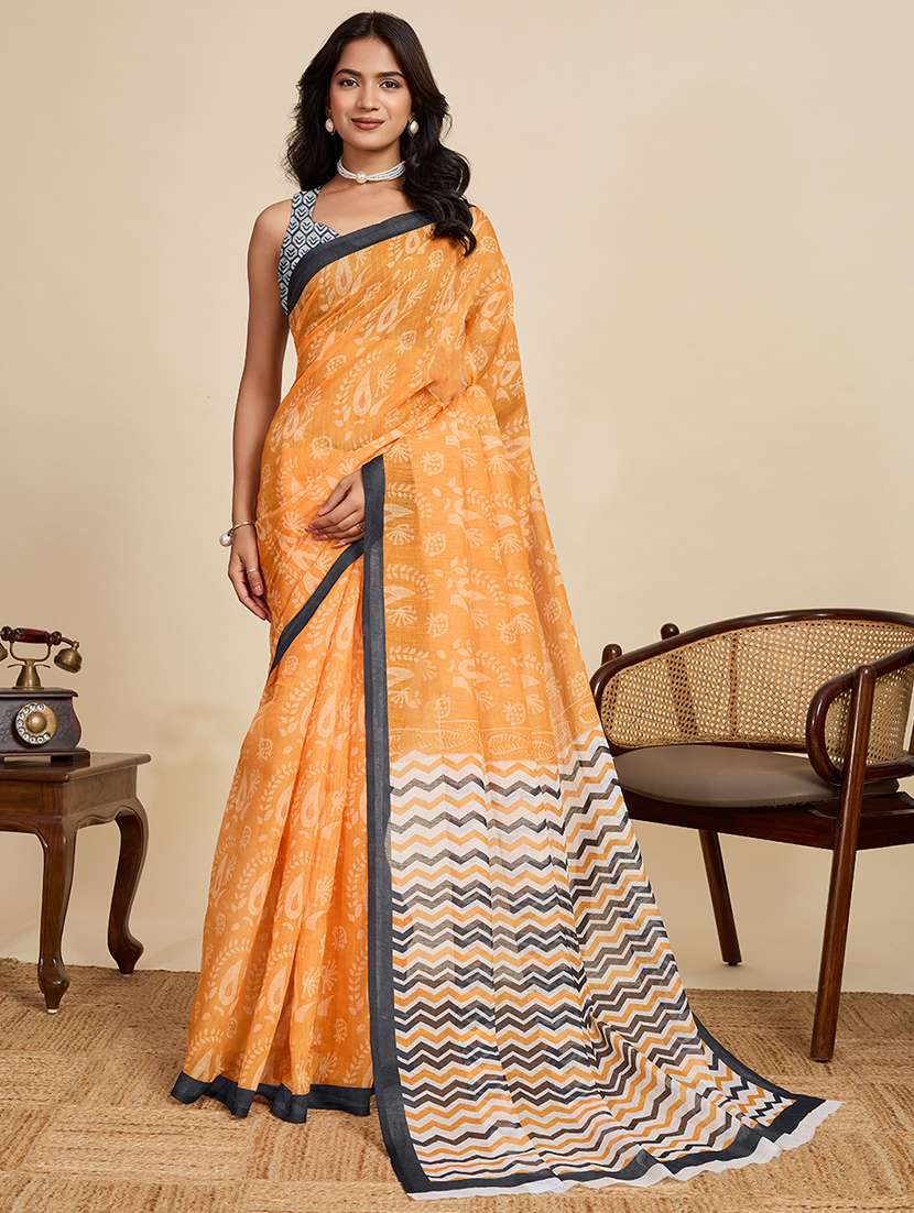 women printed casual wear saree with blouse