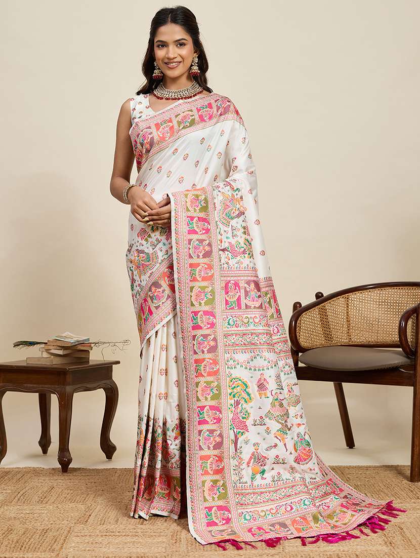 women self design bordered saree with blouse