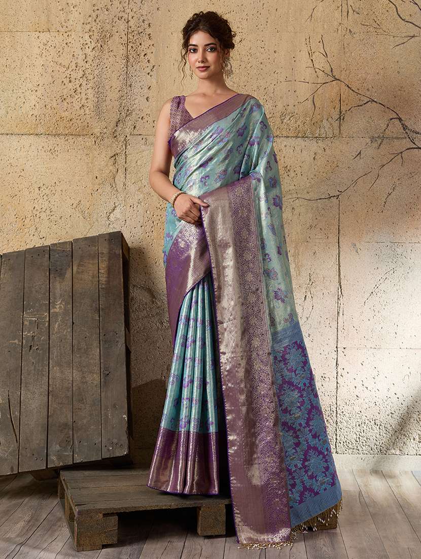 women self design kanjivaram saree with blouse