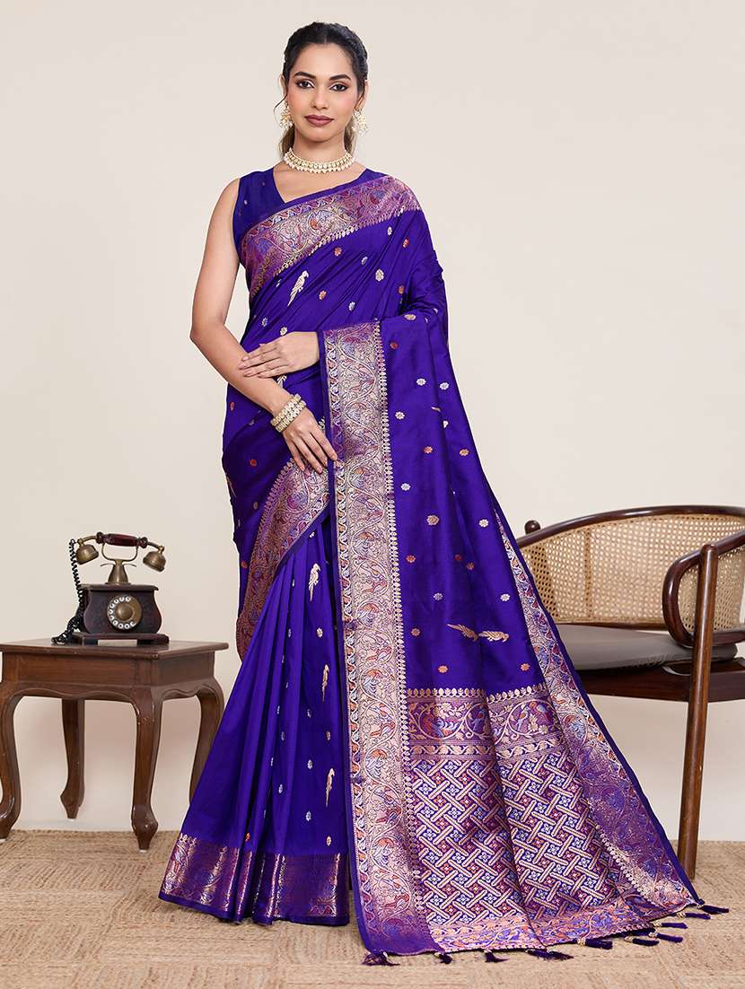 women self design banarasi saree with blouse