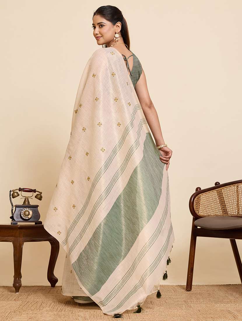 women solid with work embroidered saree with blouse - 22503337 -  Standard Image - 3