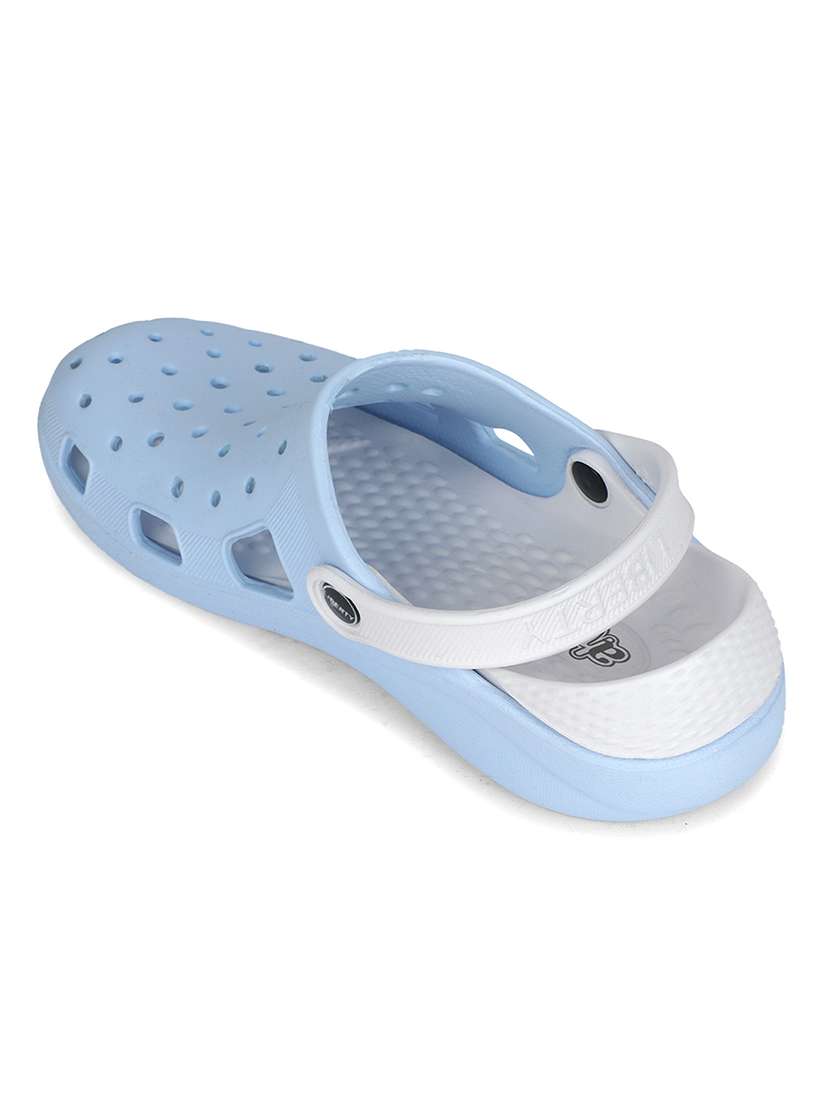 women solid slip on clogs - 22503373 -  Standard Image - 3