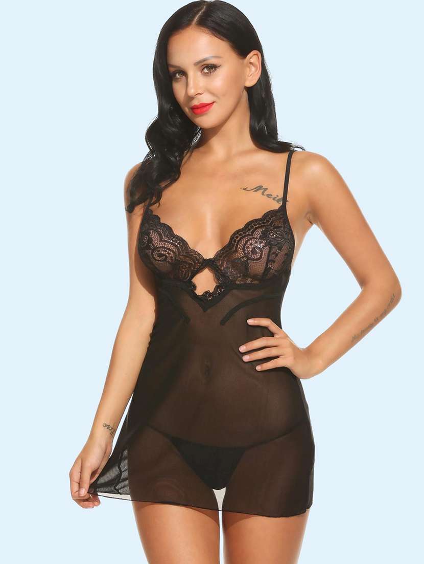 women self design shoulder strap babydoll set