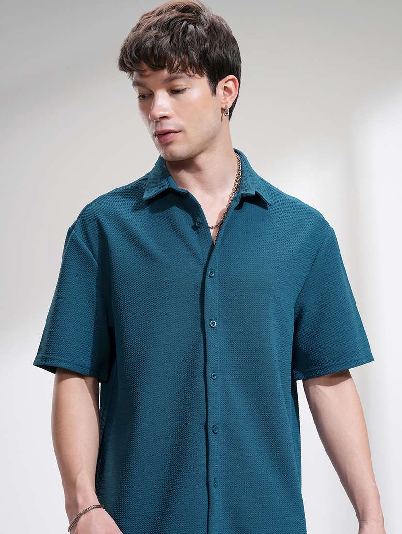 men textured short sleeve loose fit casual shirt