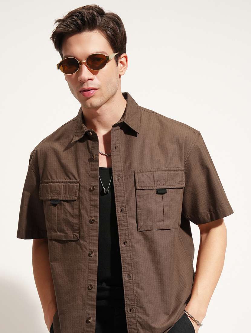 men textured short sleeve loose fit casual shirt