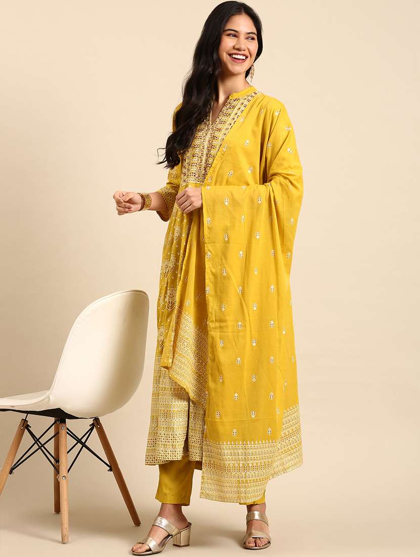 women printed mandarin neck kurta and pant set with dupatta