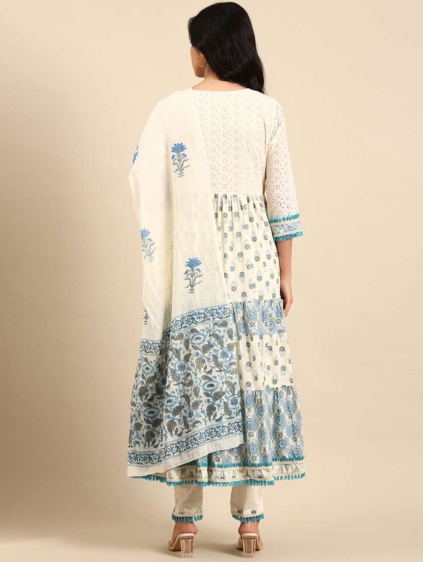 women printed round neck kurta and pant set with dupatta - 22504874 -  Standard Image - 3