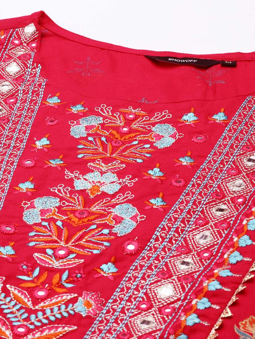 Women Printed Round Neck Kurta And Sharara Set With Dupatta - 22504881 -  Standard Image - 5