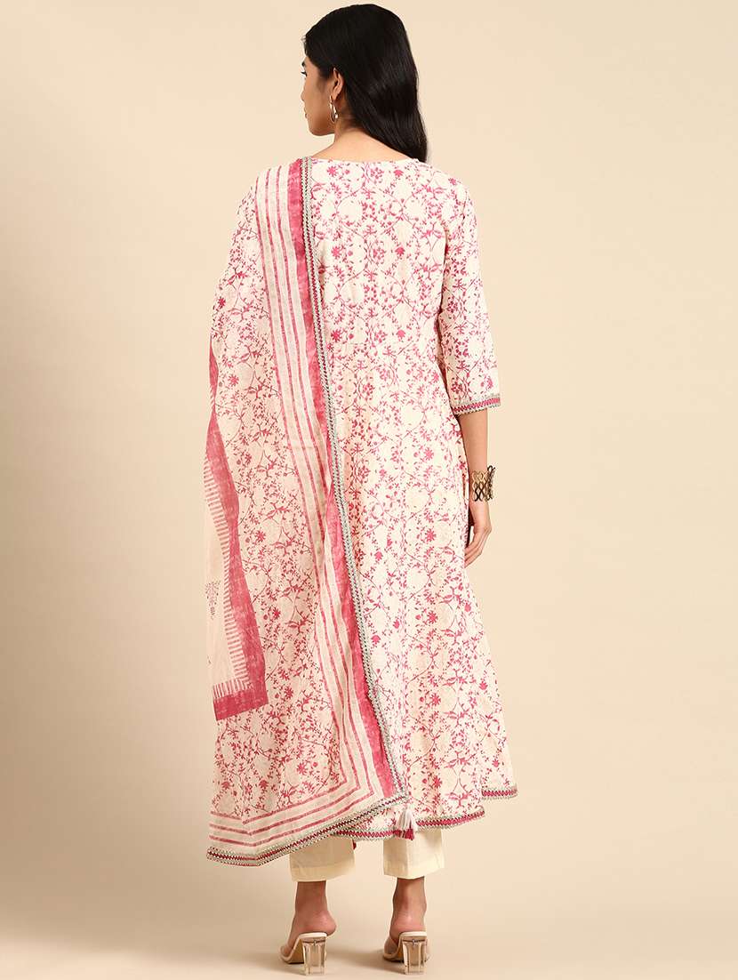 Women Printed Round Neck Kurta And Pant Set With Dupatta - 22504884 -  Standard Image - 3