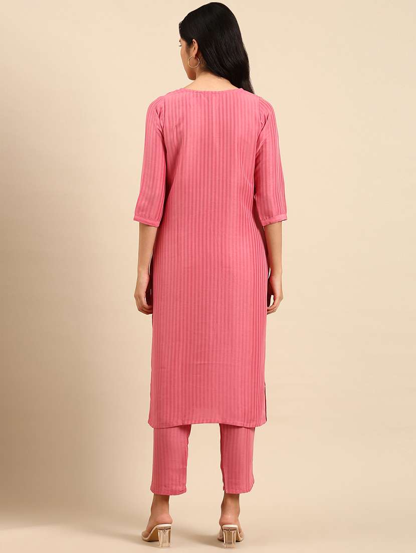 women printed round neck kurta and pant set  - 22504891 -  Standard Image - 3