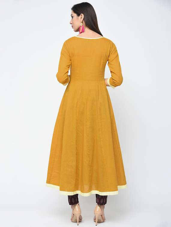 women solid three quarter sleeve anarkali kurta - 22504894 -  Standard Image - 3