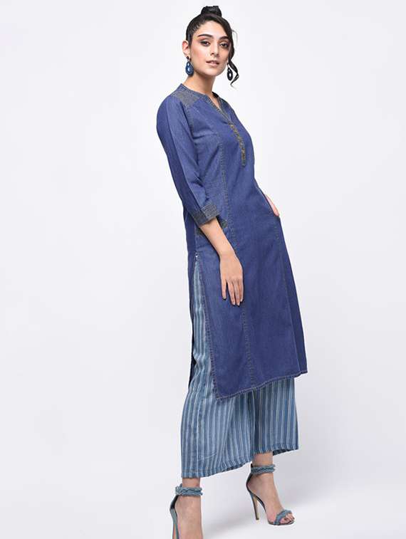 women solid three quarter sleeve denim straight kurta - 22504898 -  Standard Image - 3