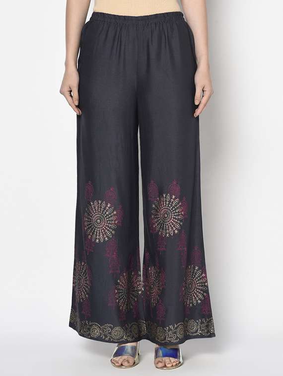 Women Printed Three Quarter Sleeve Kurta Palazzo Set - 22504918 -  Standard Image - 5