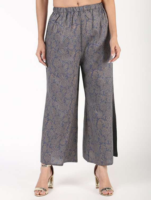 women printed mid rise flared palazzo