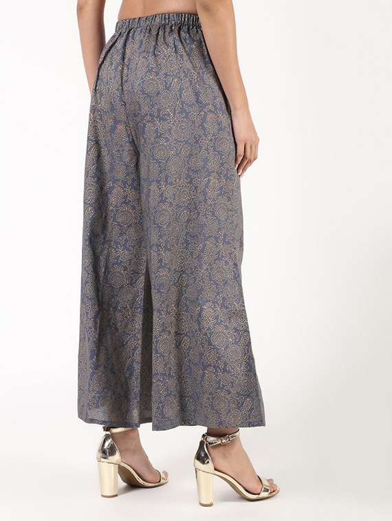 Women Printed Mid Rise Flared Palazzo - 22504928 -  Standard Image - 3
