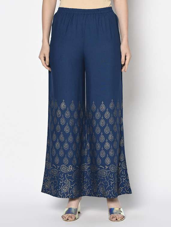 women printed mid rise flared palazzo