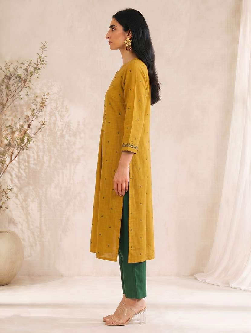women self design three quarter sleeve a-line kurta - 22504943 -  Standard Image - 3