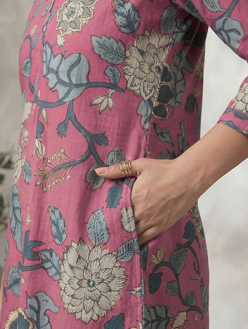 women floral three quarter sleeve a-line kurta - 22504949 -  Standard Image - 5