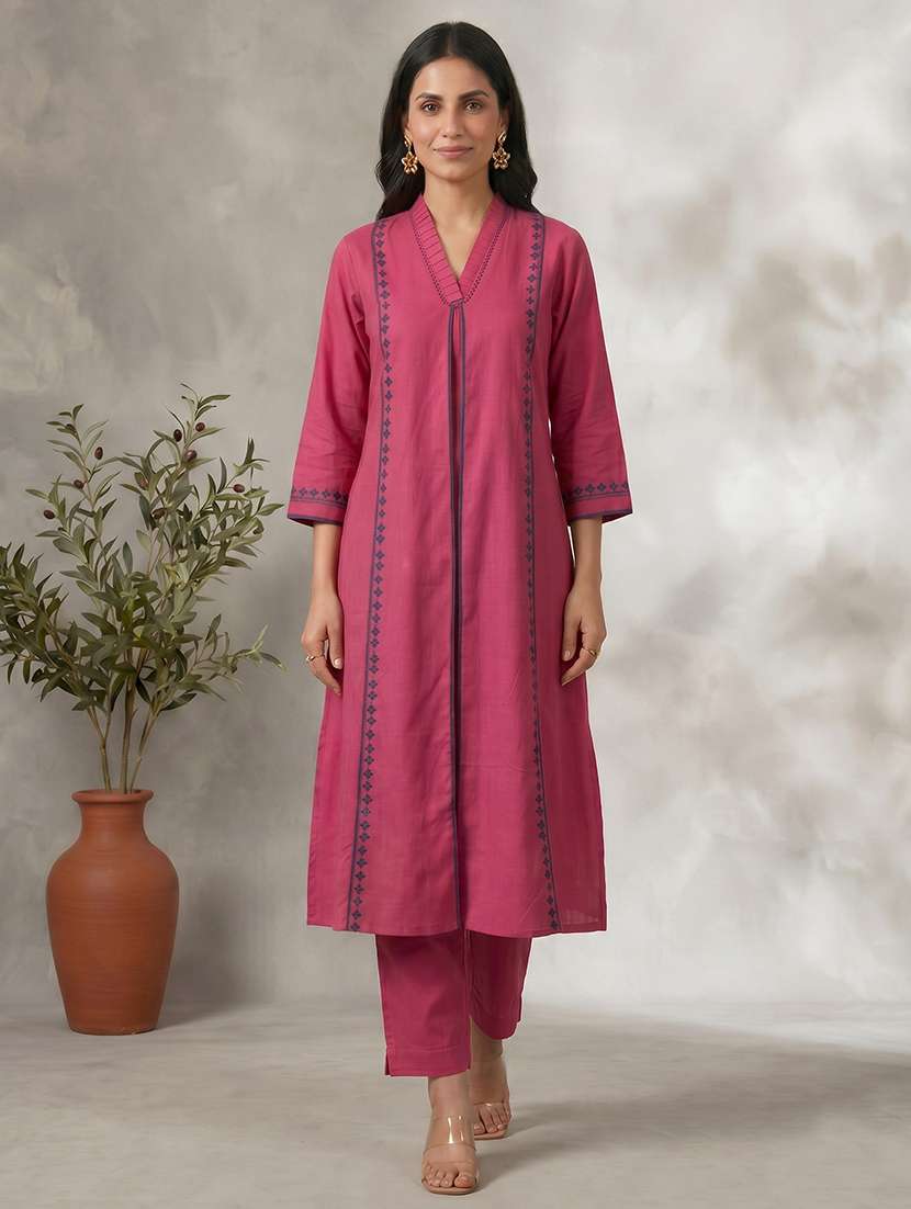 women embroidered v neck kurta and pant set