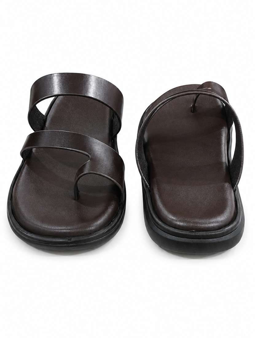 men brown toe seperator sandal - 22504981 -  Standard Image - 3