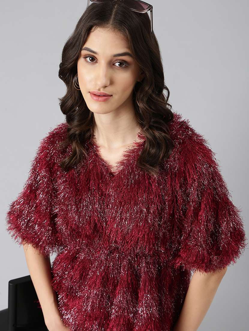 women self design v neck peplum top
