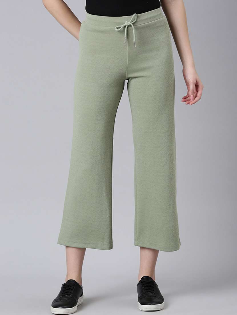 women solid mid rise calf length culottes