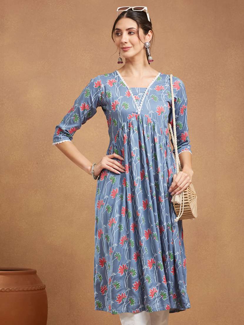 women printed v neck flared kurta - 22505253 -  Standard Image - 5