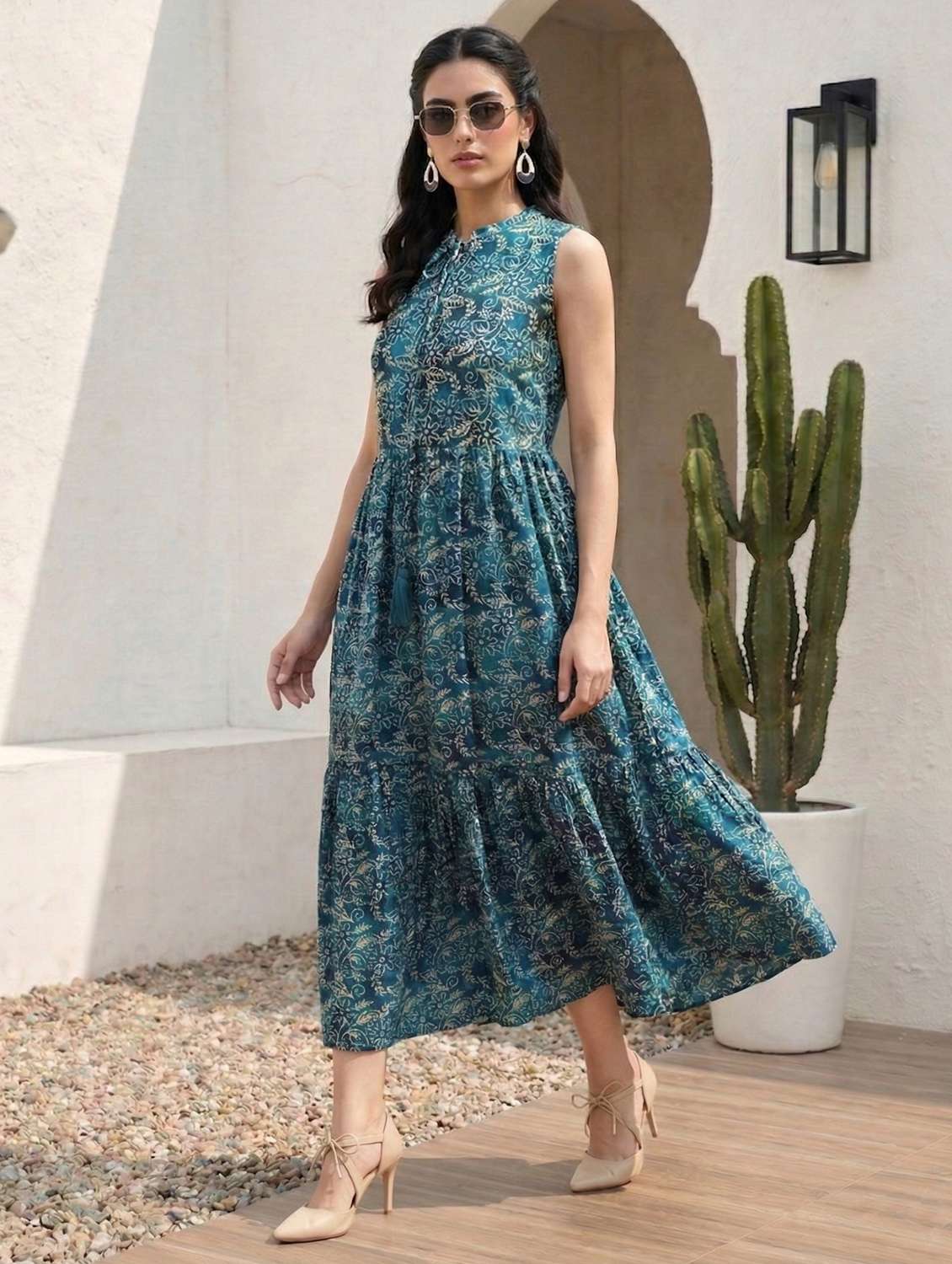 women printed sleeveless midi tiered dress