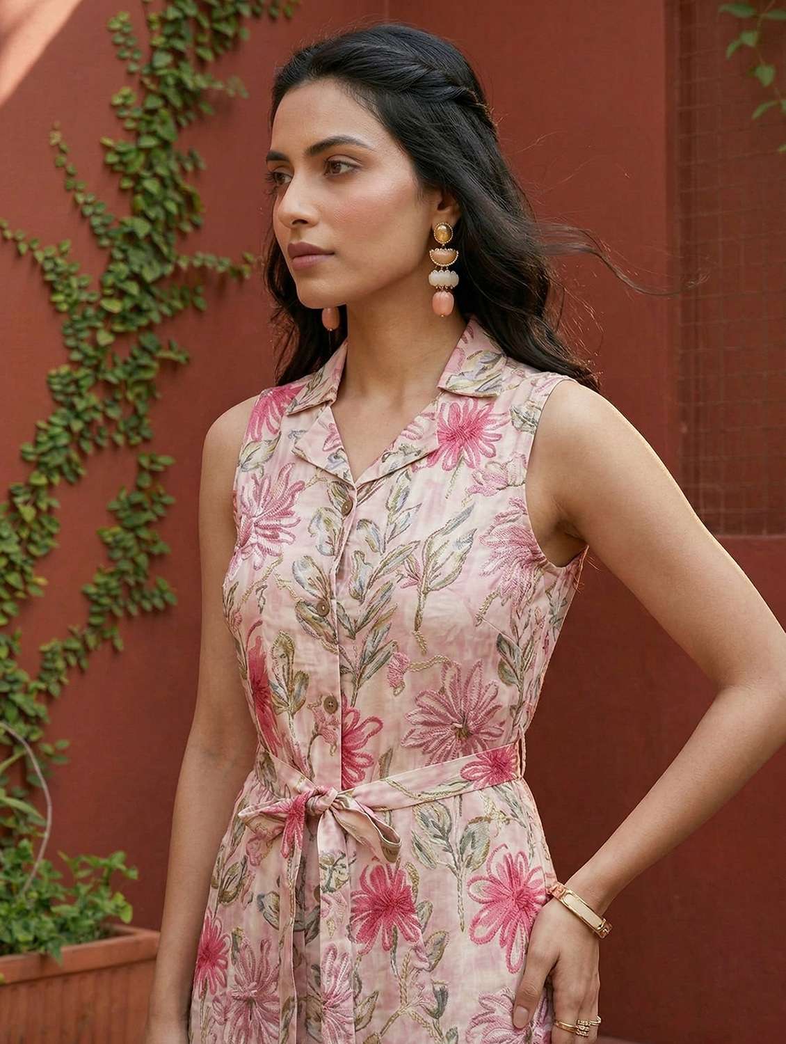 women floral printed sleeveless shirt dress - 22505263 -  Standard Image - 3