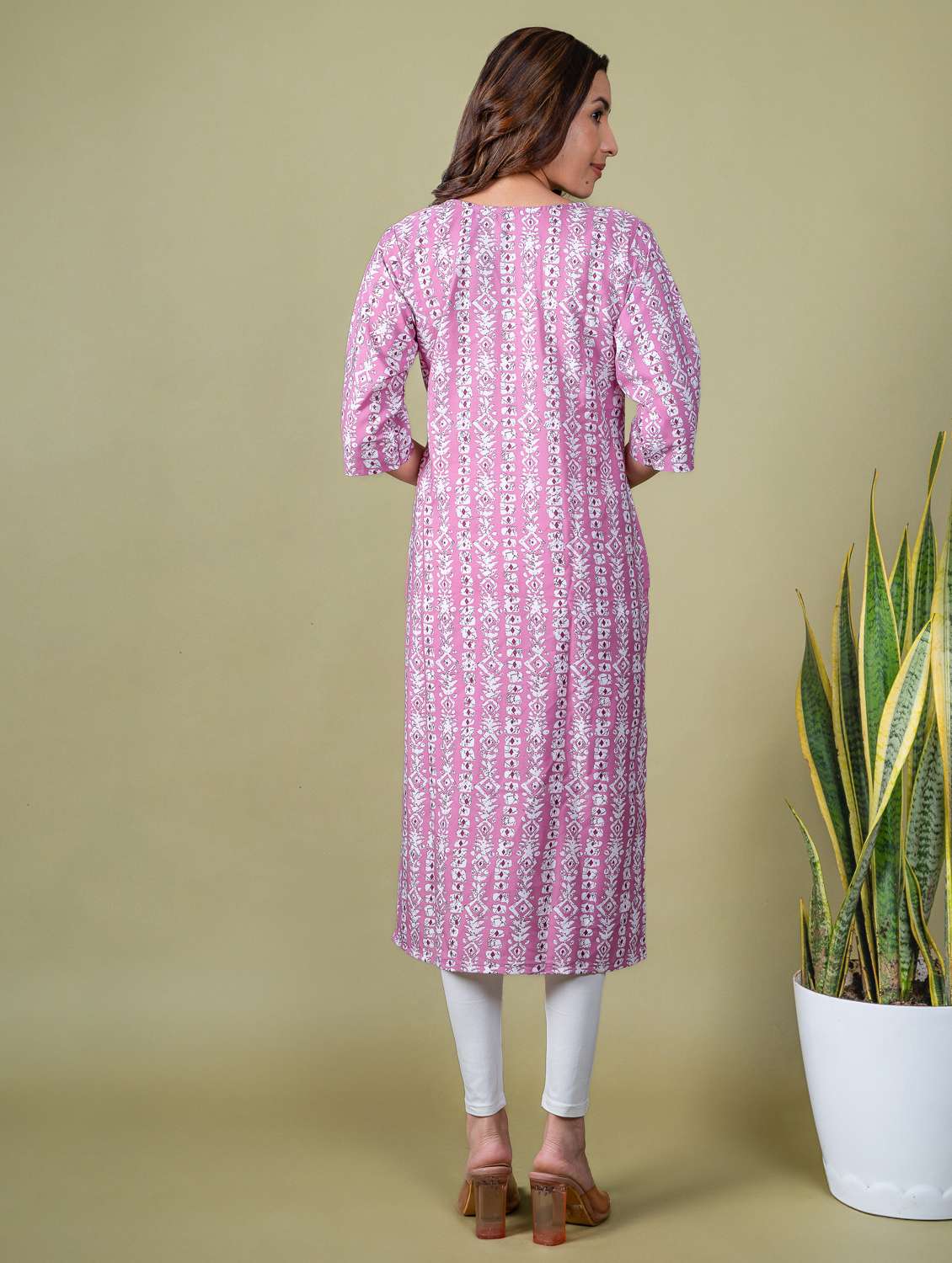 women printed round neck straight kurta - 22505363 -  Standard Image - 3