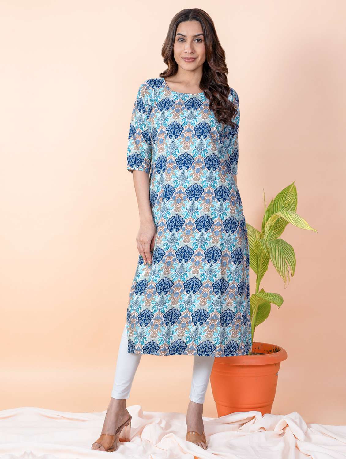 women printed round neck straight kurta