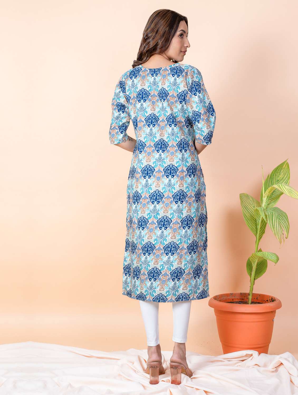 women printed round neck straight kurta - 22505384 -  Standard Image - 3