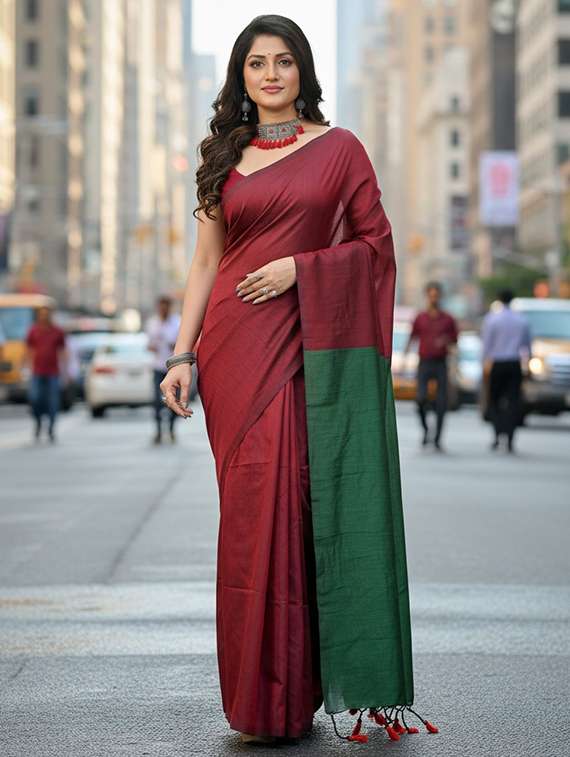 women solid handloom saree with blouse