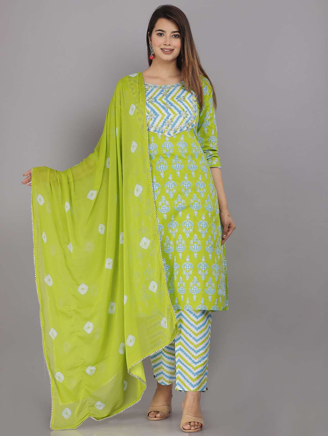 women printed three quarter sleeve kurta pant with dupatta set