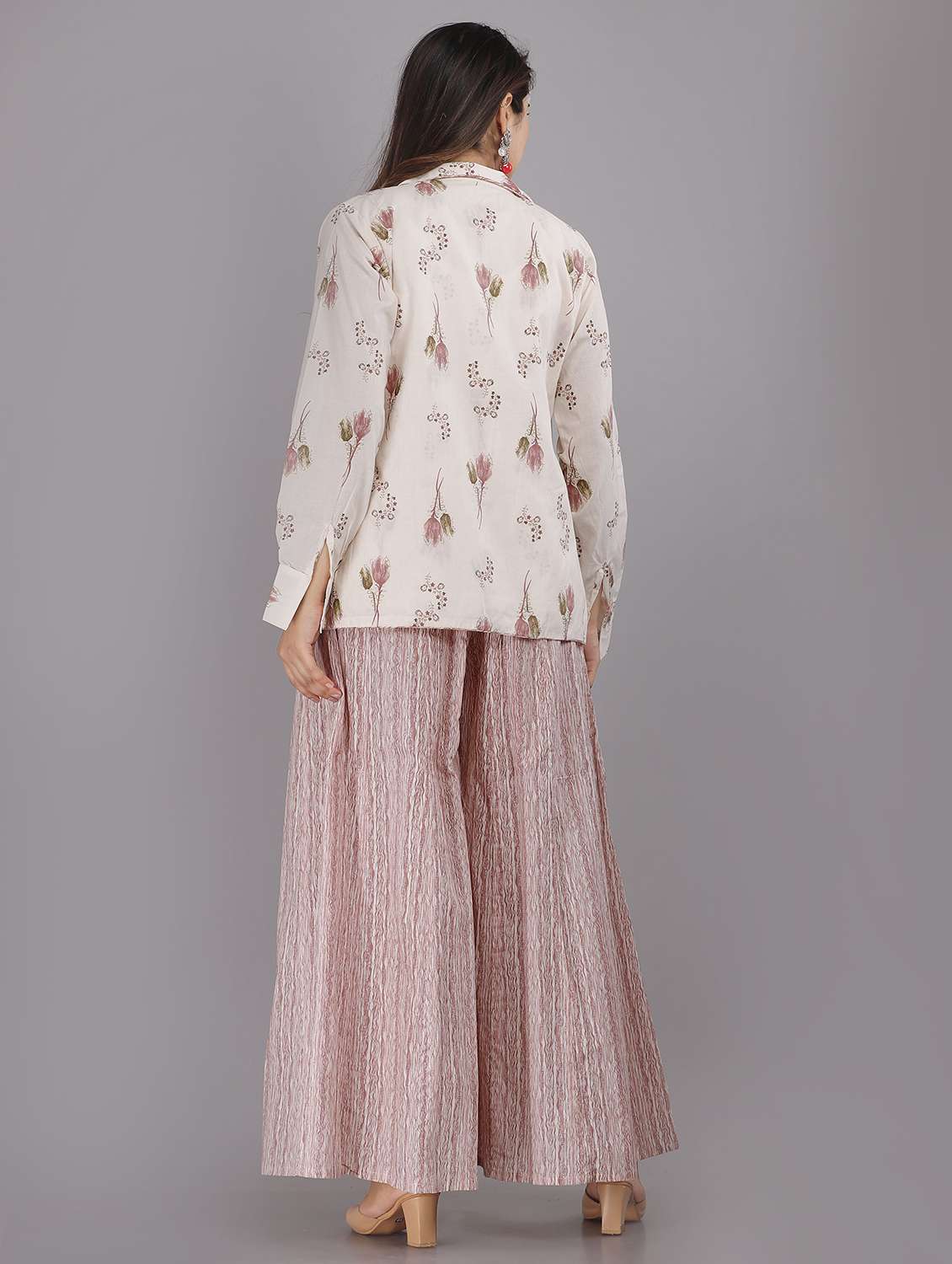women printed crop top palazzo with shrug - 22505843 -  Standard Image - 3