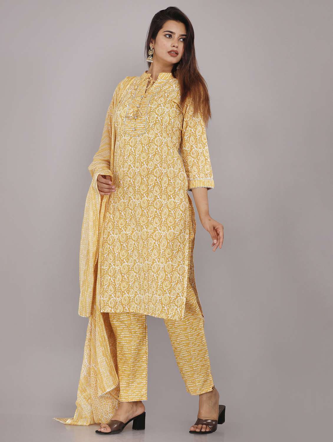 women printed three quarter sleeve kurta pant with dupatta set - 22505846 -  Standard Image - 3