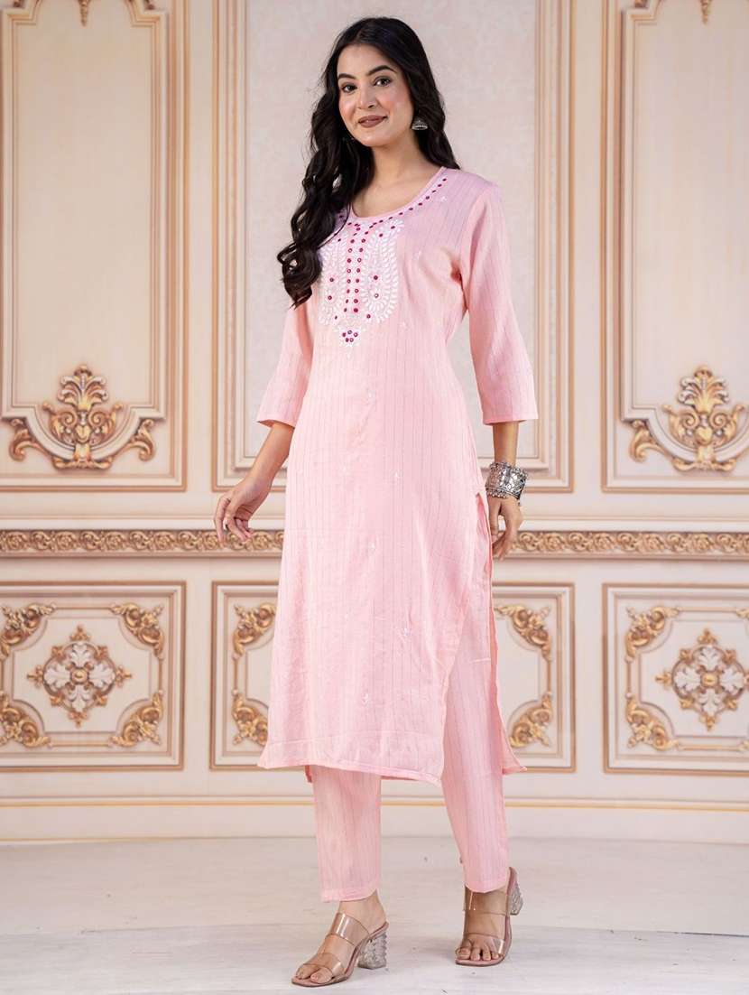 women embroidered three quarter sleeve kurta pant set - 22507470 -  Standard Image - 3