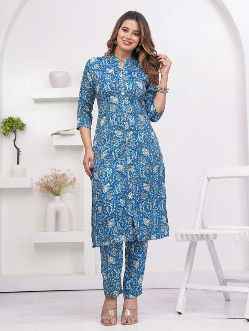 women printed three quarter sleeve kurta pant set